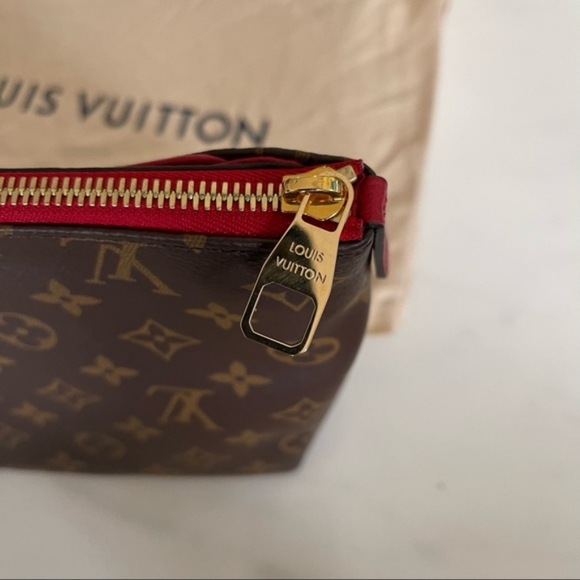 LV | Discontinued Monogram Pallas Beauty Case - Picture 5 of 10